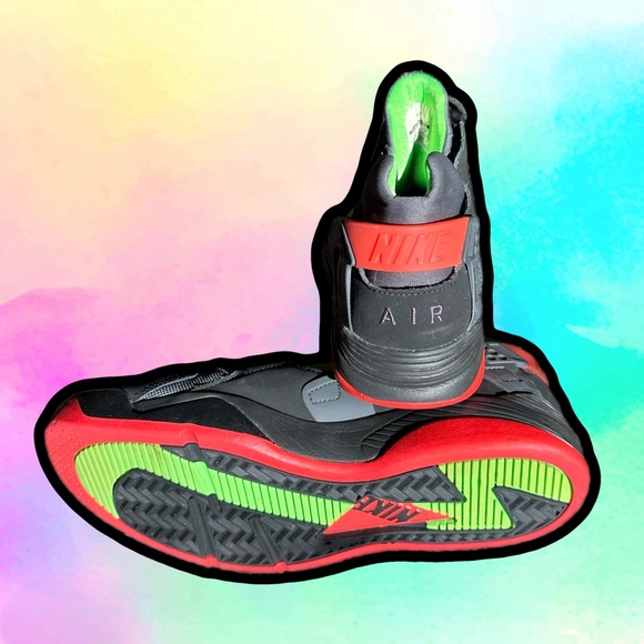 🌈 Cool Black Nike Air Men’s Size 10 Sneakers - Picture 4 of 6